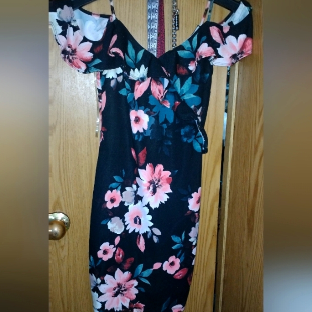 Iris floral off shoulder dress